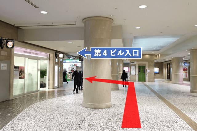 地下鉄四つ橋線「西梅田駅」からの道順6